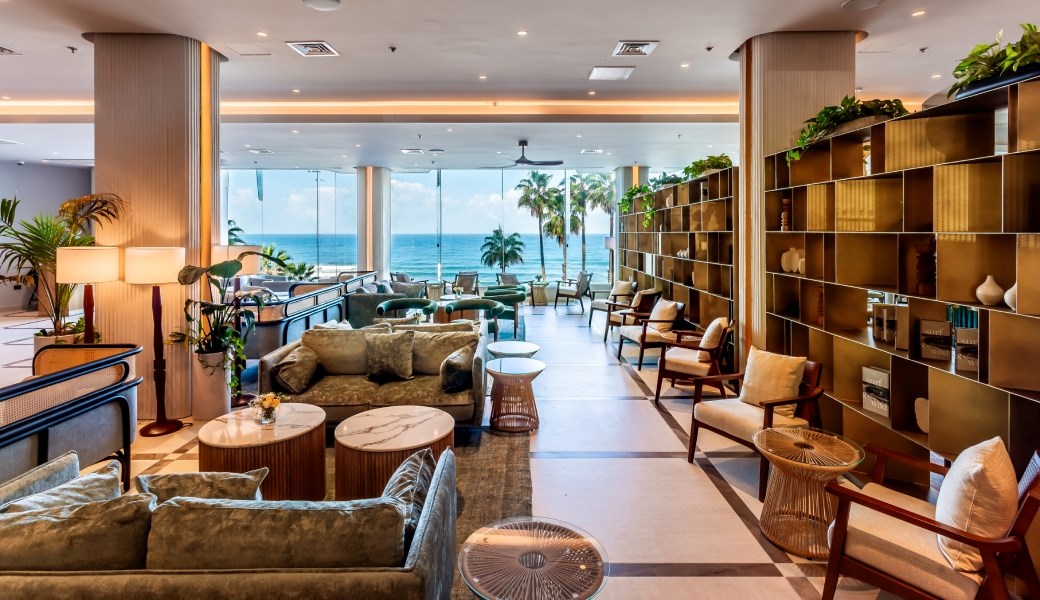daniel-herzlia-lobby-0