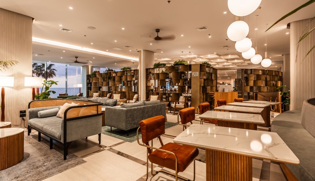 daniel-herzlia-lobby-2