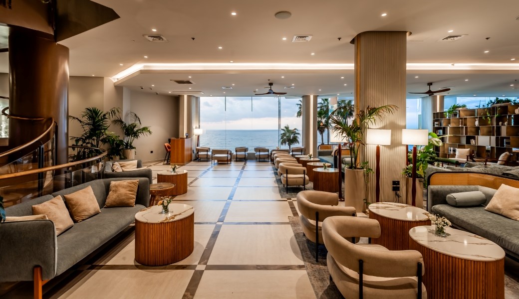 daniel-herzlia-lobby-4